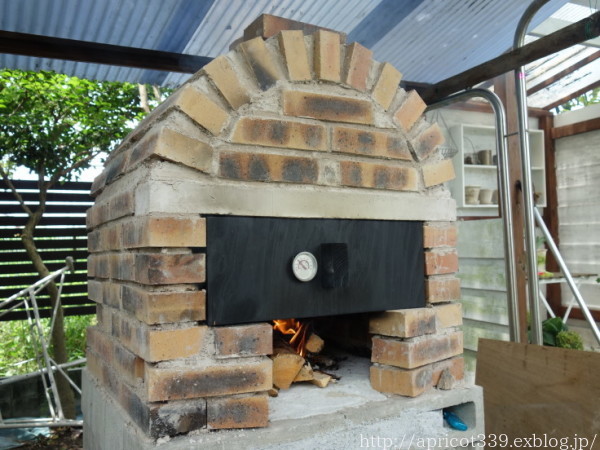ガーデンdiy 手作りピザ窯の完成とはじめてのピザ焼き シンプルで心地いい暮らし ガーデンdiy 手作りピザ窯の完成とはじめてのピザ焼き シンプルで心地いい暮らし