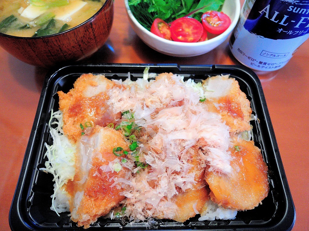オーケーストアのお弁当(ヒレカツ丼)@自宅_d0393923_21540754.jpg