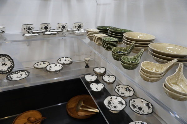 菅野一美 陶展 明日からです(6/9~14)_b0132442_19590199.jpeg