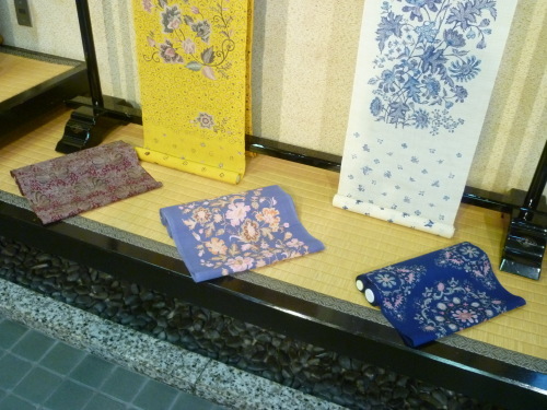 手描きジャワ更紗 Reisia展 開催中_d0159384_23340250.jpg