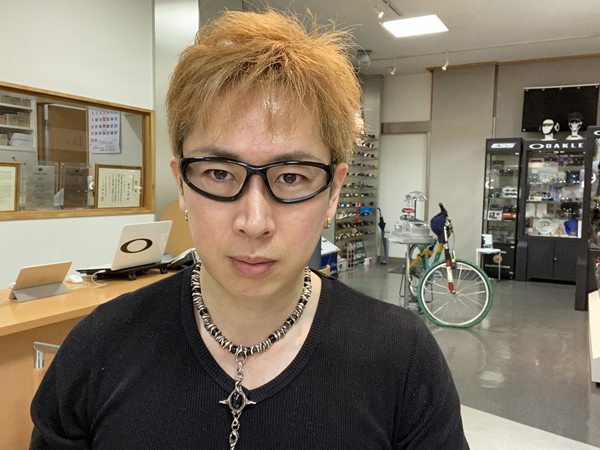 タケオ社長のDAKARA金栄堂 Youtube編 バイク用サングラス7EYEノーズカスタム。もう鼻にのらないなんて言わせません！_c0003493_16325556.jpg