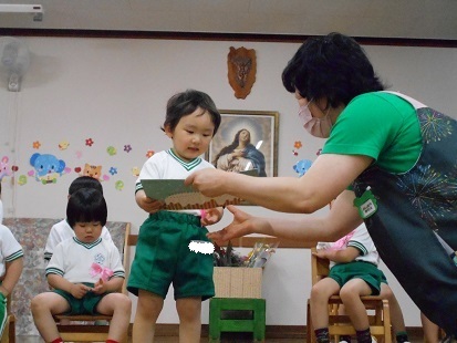 6月生まれ誕生会_c0212598_15443553.jpg