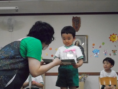 6月生まれ誕生会_c0212598_16044683.jpg