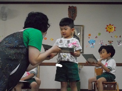 6月生まれ誕生会_c0212598_16124147.jpg