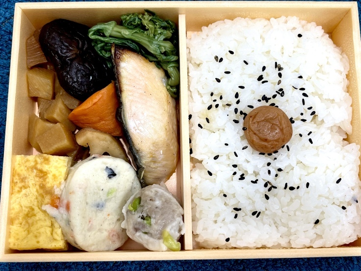 ハマの朝ごはん弁当(崎陽軒・横浜駅)_c0212604_12581483.jpeg