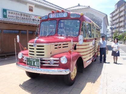 竹トンボを高くまで_e0077899_09212844.jpg