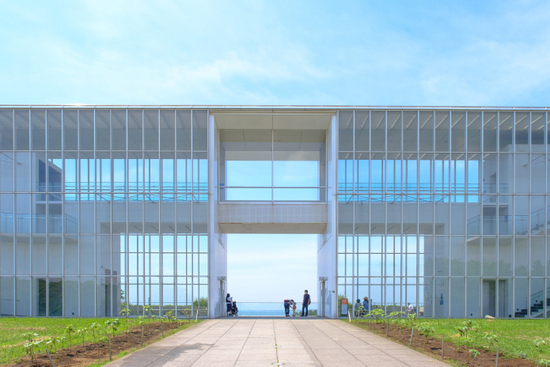 「葛西臨海公園 展望レストハウス クリスタルビュー」_a0000029_14585621.jpg