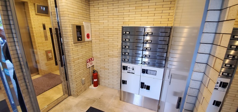 早稲田駅出口の隣♪アクセス抜群の賃貸マンションです_b0246953_18344831.jpg