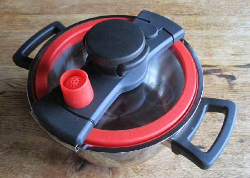 マイヤー クイッカークッキング レッド 18cm 2.5L – MEYER