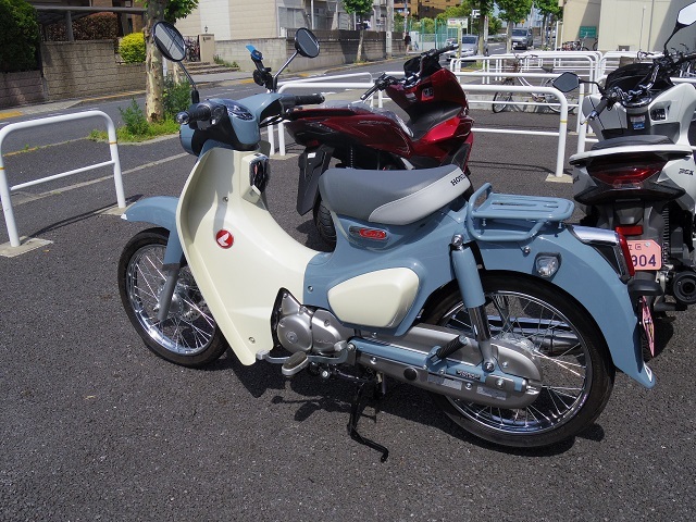 Ｃ125のスポークホイル_d0368592_17241617.jpg