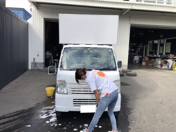 6月12日(土) 本店ブログ☆シボレーシルバラード LT クルーキャブ4WDあります☆ランクル エスカレード LX570 TOMMY_b0127002_16223403.jpg