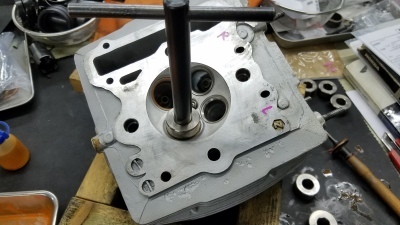 XR250 (MD30)腰上OH その3_e0114857_10373774.jpg