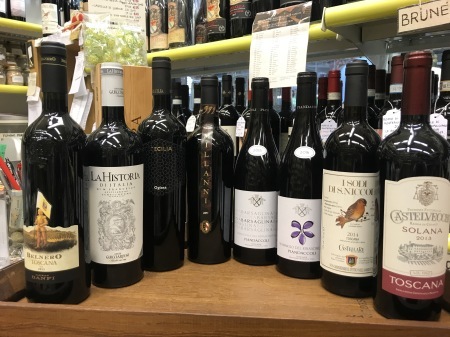 トスカーナ州の赤ワイン①Chianti, Chianti Classico, Montepulciano, Montalcino, Bolgheri ecc_a0136671_21332687.jpg