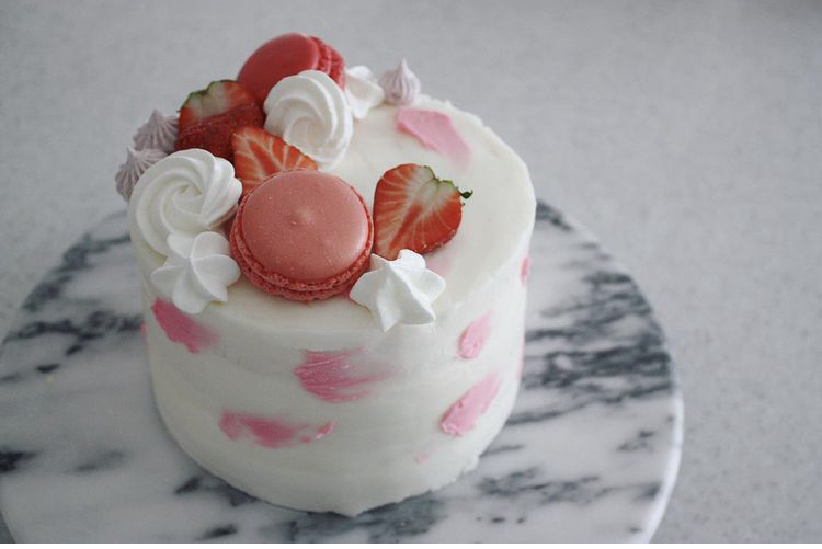 結婚記念日のケーキ 太田さちかブログ ギフトに恋して