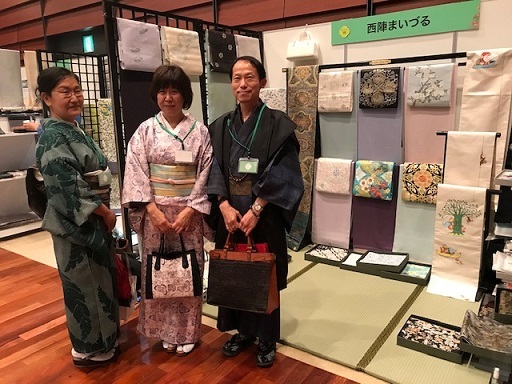 西陣織元コレクション・着物姿のお客様・ブース紹介5。_f0181251_19004466.jpg