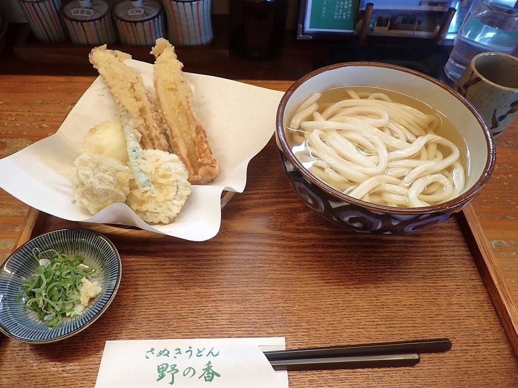 浜北区「野々花」できつねうどん_e0220163_15040441.jpg
