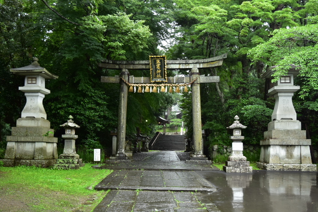 おくのほそ道   —   塩竈神社に和泉三郎の宝塔を観る_c0406666_09474217.jpg