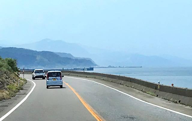 上越市から糸魚川市を過ぎて富山県に入るあたり......_b0194185_16444200.jpg