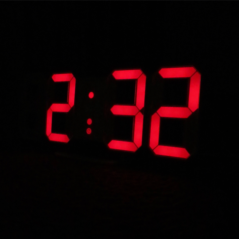 【PR】デジタル時計の形をしたデジタル時計「Tri Clock」と「Tri Clock BIG」_c0060143_16364267.jpg