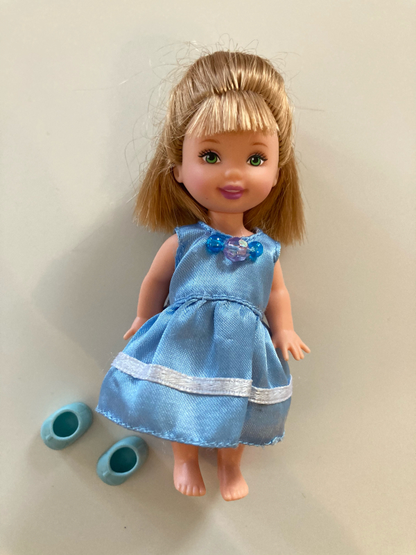ケリーちゃんの着せ替え服を探す旅 : Barbie Bomb!! ケリーちゃんの着せ替え服を探す旅 : Barbie Bomb!!