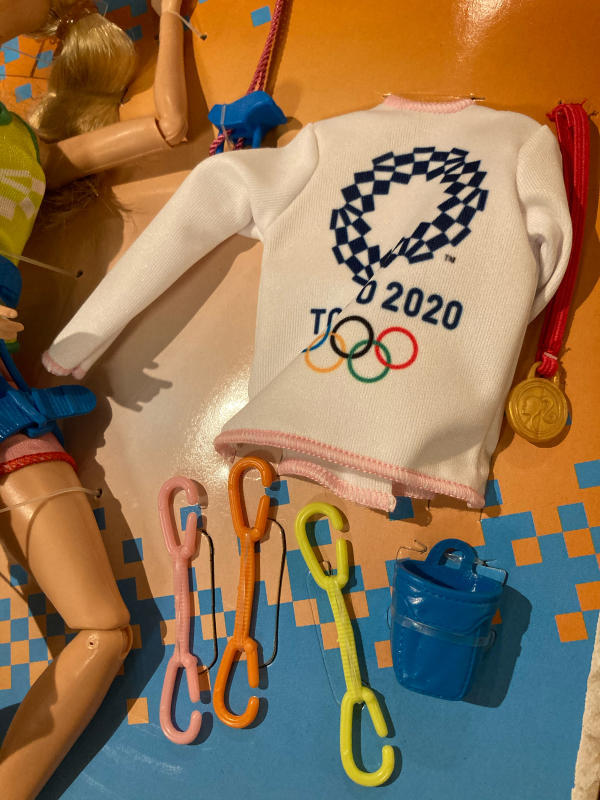 東京オリンピックなバービーの活用法 : Barbie Bomb!!