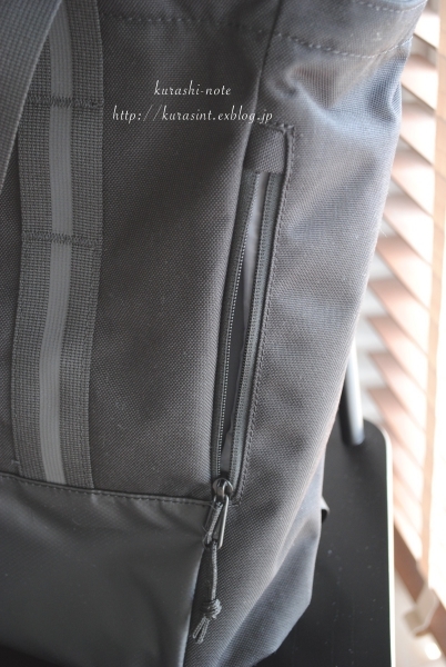 CHROME INDUSTRIES * 全天候型トートバッグ 【PR】_b0351624_15581098.jpg