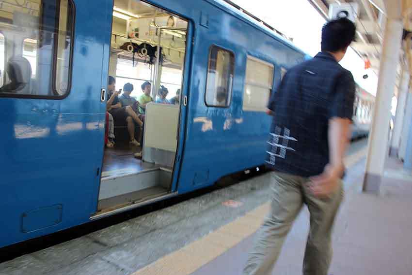 JR北陸本線と富山地方電鉄♪糸魚川駅～魚津駅～宇奈月温泉駅♪_d0058941_20314254.jpg