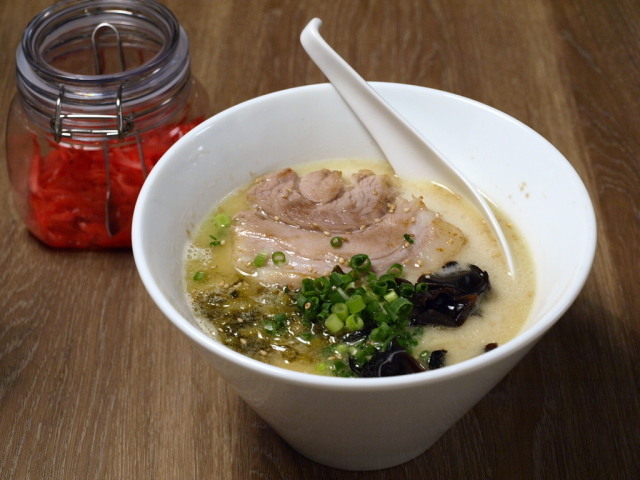 ＧＹＯＺＡＢＡＲ 鐵（とんこつラーメン）_d0153062_14500144.jpg