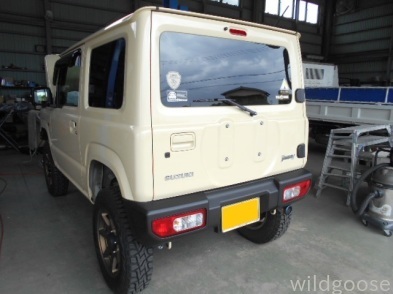 JB64Wジムニー バンパー取替え中┏( ^o^)┓_c0213517_15015908.jpg