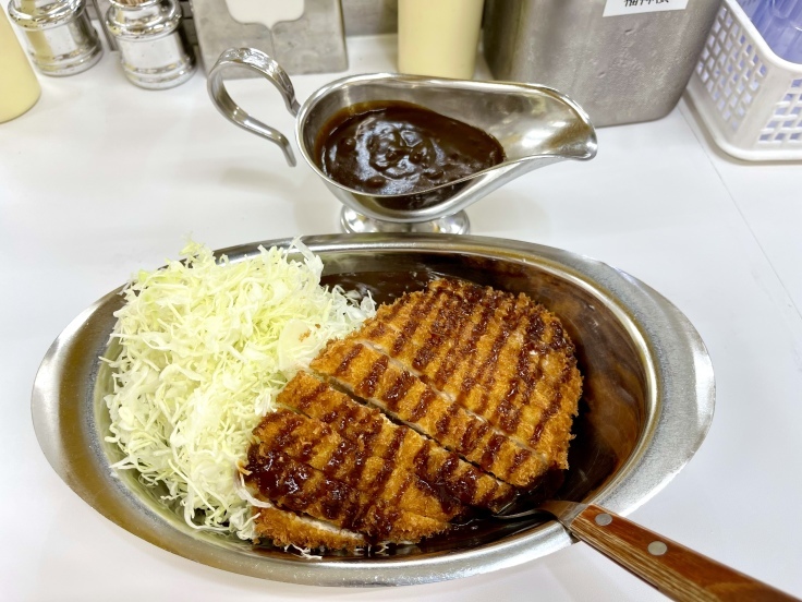 チキンカツカレー小盛り(ルー増し/キャベツ大盛) @ゴーゴーカレー(八王子)_c0212604_12013165.jpeg
