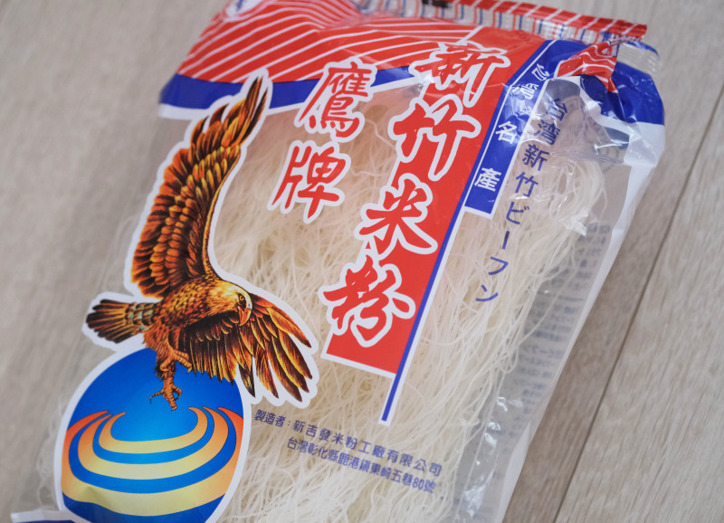 炒めビーフン、砂肝ときゅうり炒め、一口ぎょうざ_d0377645_23002919.jpg