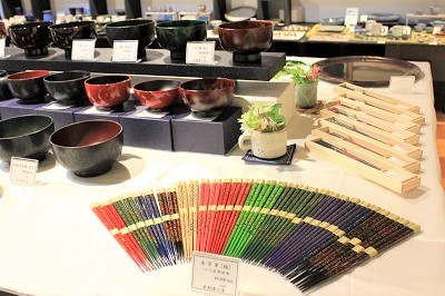 弘前工芸舎メインテーブル企画展「木村正人 津軽塗展」_d0131668_15262051.jpg