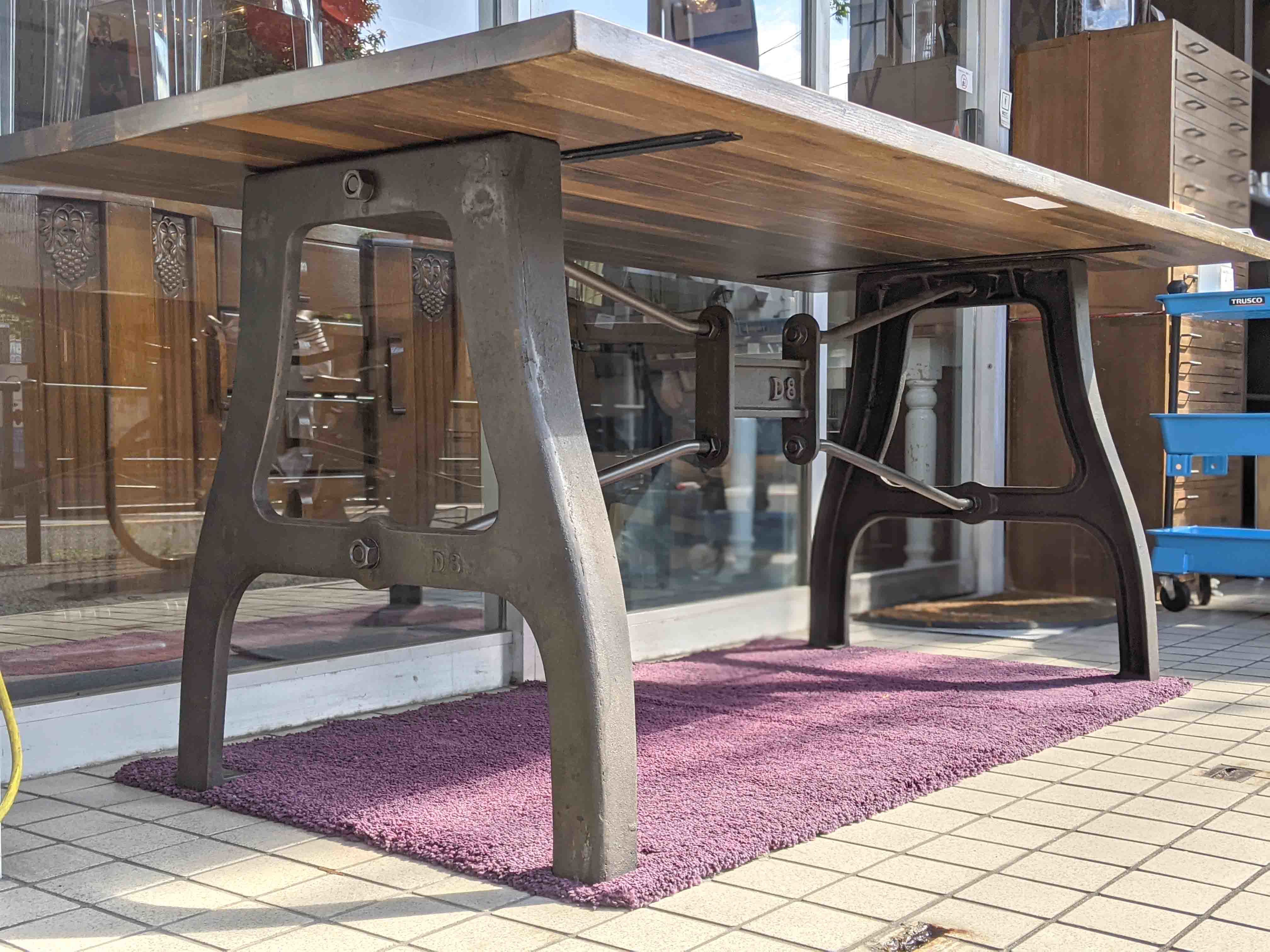 ノットアンティークス】CRANKY Table/クランキー テーブルが入荷 ノットアンティークス】CRANKY Table/クランキー テーブルが入荷