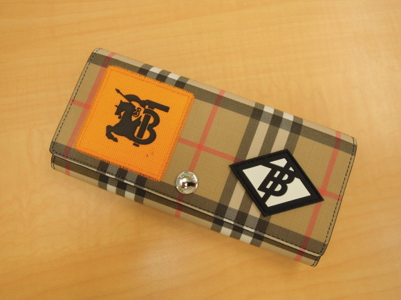 バーバリーのお財布♪_b0252951_16375797.jpg