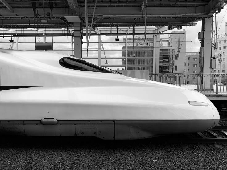 東海道新幹線のグリーン車にスタッガード式のセミ個室を導入してほしい たんのだんのブログ