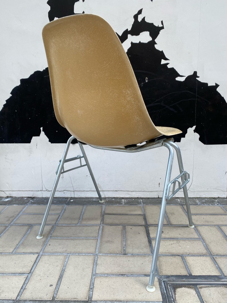 6月26日(土)マグネッツ大阪店ヴィンテージ家具入荷日!! #1 HermanMiller Eames編!! ArmShellChair,SideShellChair!!_c0078587_17112243.jpg
