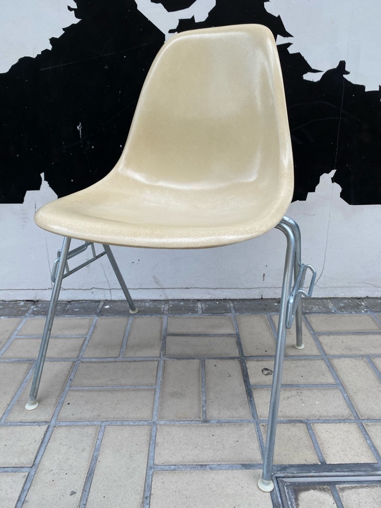 6月26日(土)マグネッツ大阪店ヴィンテージ家具入荷日!! #1 HermanMiller Eames編!! ArmShellChair,SideShellChair!!_c0078587_17134814.jpg