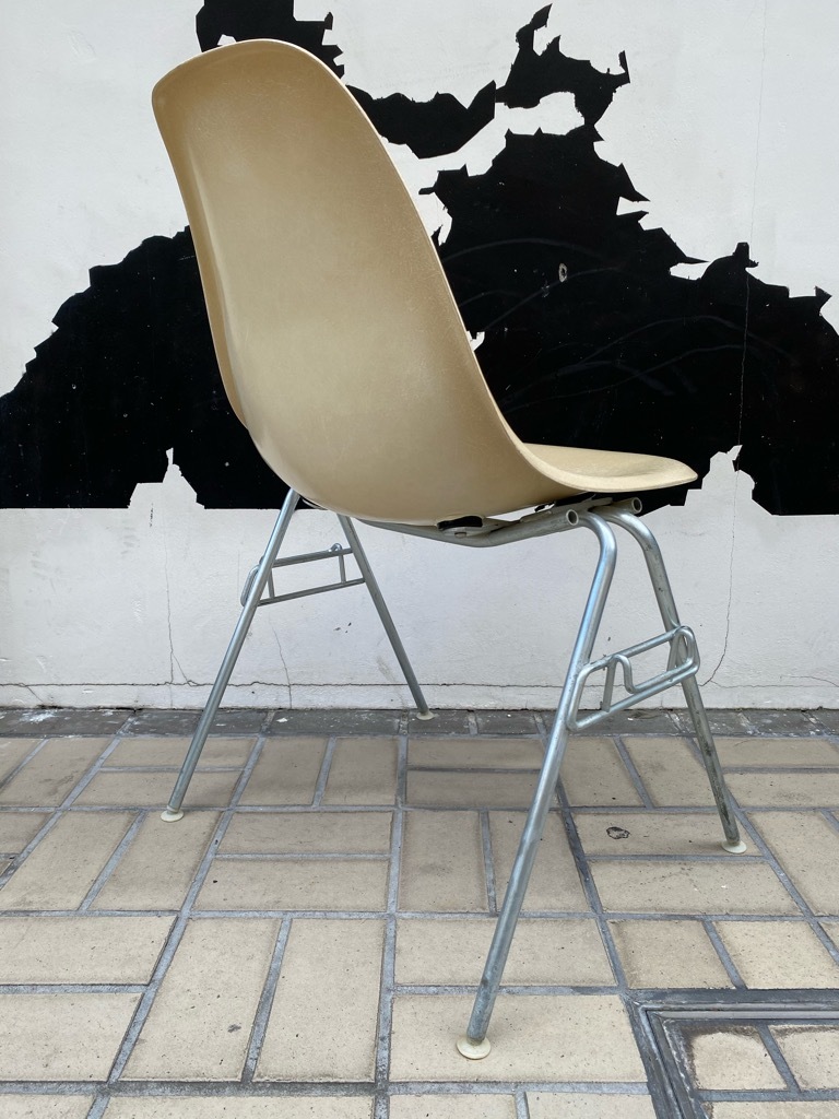 6月26日(土)マグネッツ大阪店ヴィンテージ家具入荷日!! #1 HermanMiller Eames編!! ArmShellChair,SideShellChair!!_c0078587_17135123.jpg