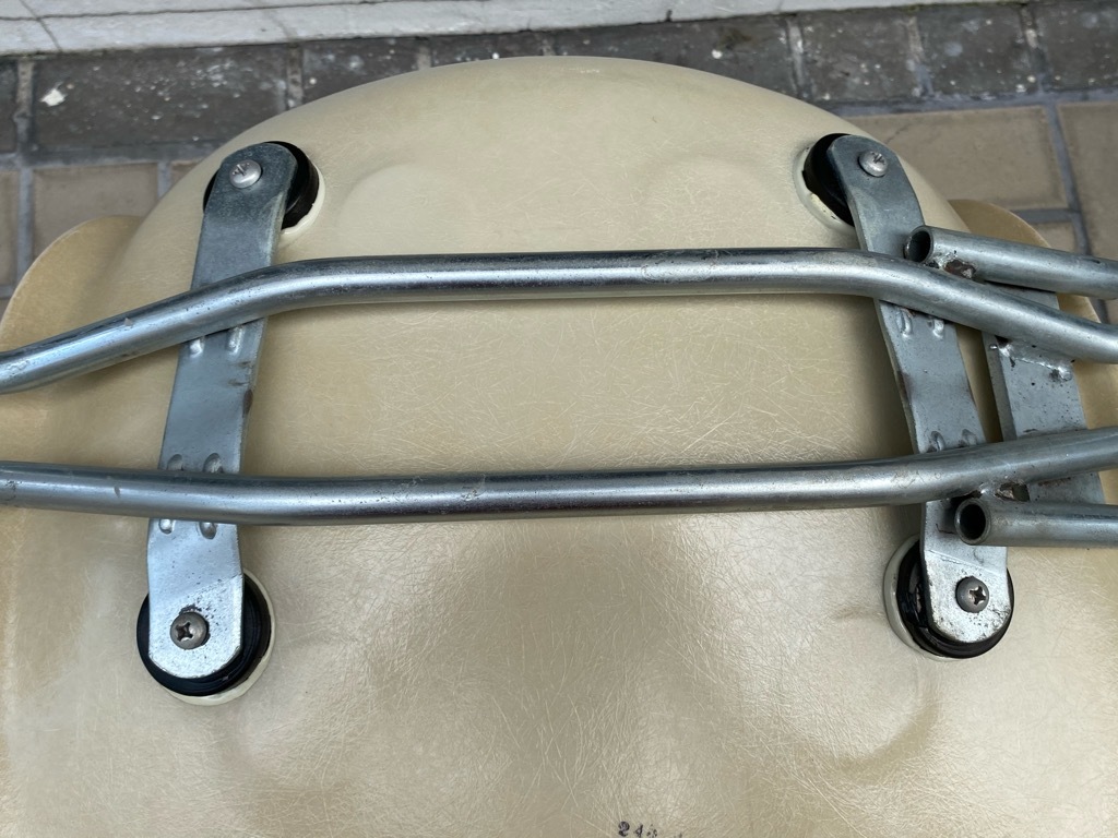 6月26日(土)マグネッツ大阪店ヴィンテージ家具入荷日!! #1 HermanMiller Eames編!! ArmShellChair,SideShellChair!!_c0078587_17135475.jpg