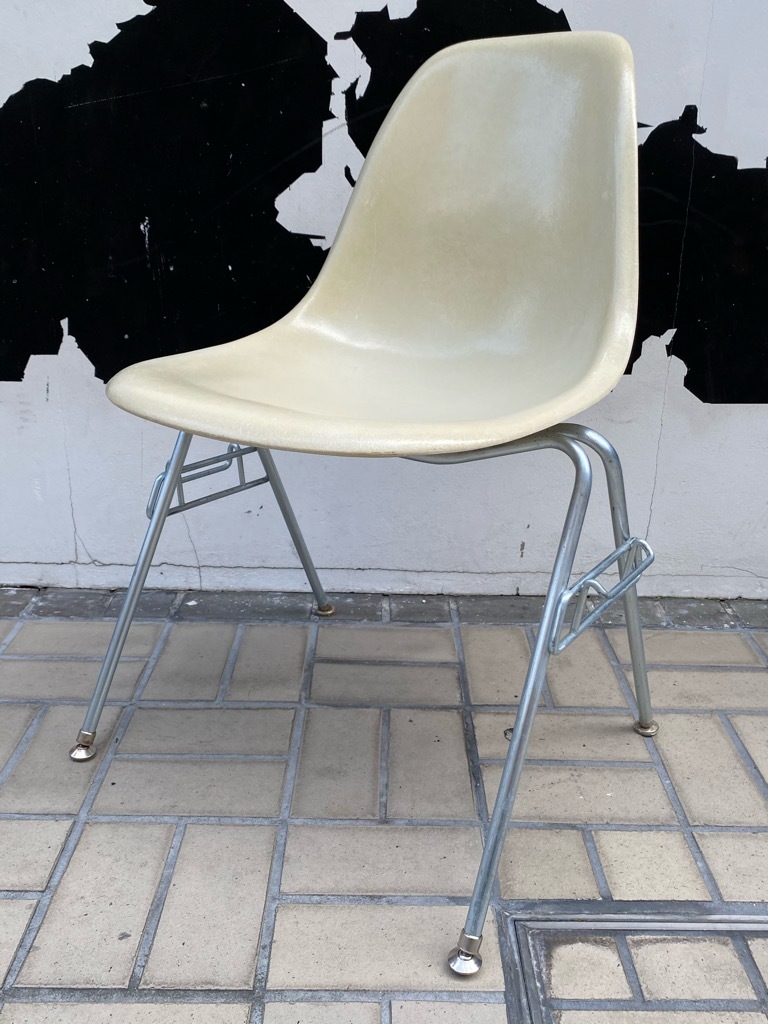 6月26日(土)マグネッツ大阪店ヴィンテージ家具入荷日!! #1 HermanMiller Eames編!! ArmShellChair,SideShellChair!!_c0078587_17154787.jpg