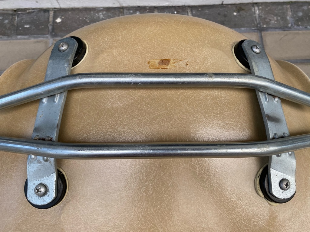 6月26日(土)マグネッツ大阪店ヴィンテージ家具入荷日!! #1 HermanMiller Eames編!! ArmShellChair,SideShellChair!!_c0078587_17161638.jpg