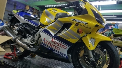 CBR600F4i エンジン不動修理 その1_e0114857_14345339.jpg