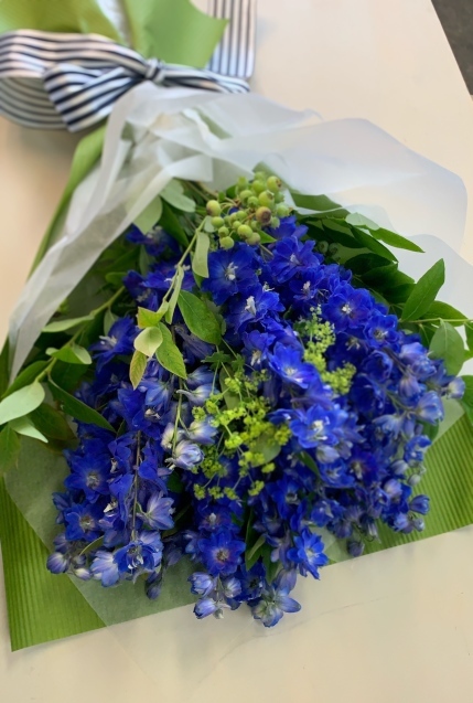 デルフィニウムの花束 ウエディング 装花専門店 Misena ブログ
