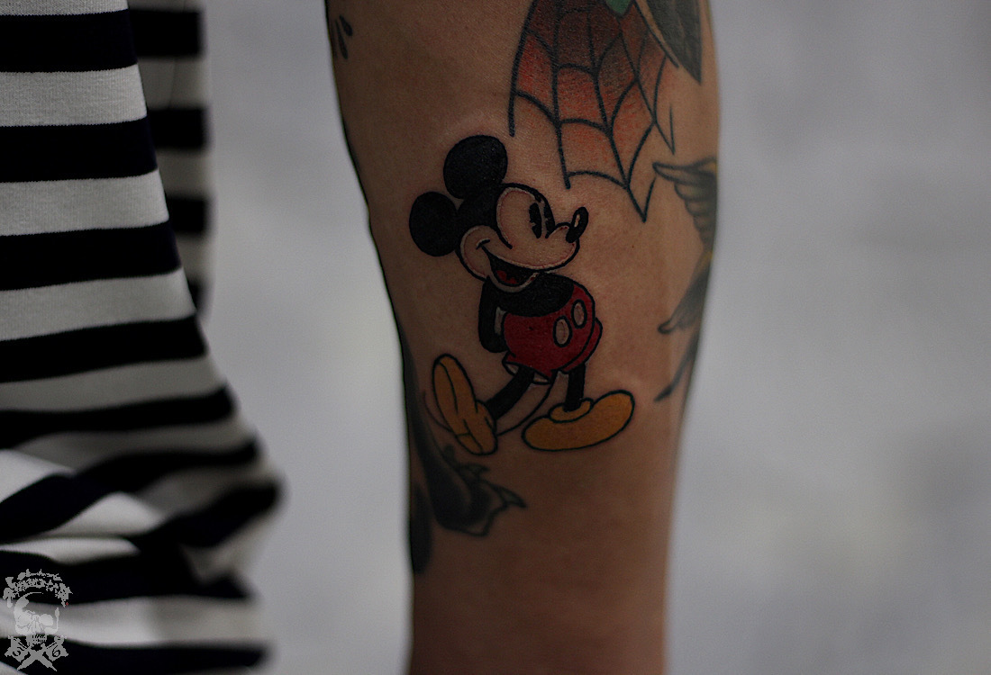 チープなタトゥー 彩躯術三十六房 Chamber36tattoostudio