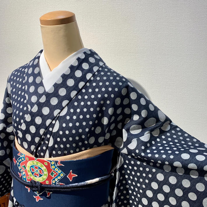 小紋 作家物 飛び柄 蛍ぼかし 地模様 薄梅鼠色 トールサイズ K-4762 小紋 作家物 飛び柄 蛍ぼかし 地模様 薄梅鼠色 トールサイズ K