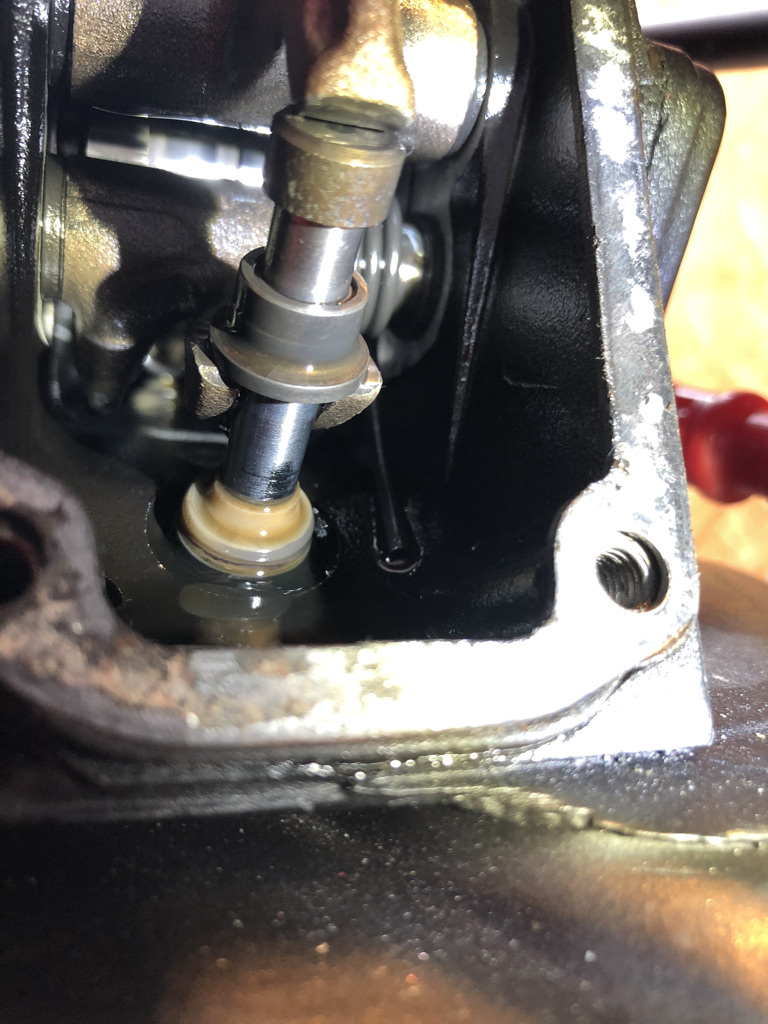 DUCATI TT1への道 106 バルブスプリングチェック_a0051924_22404686.jpeg
