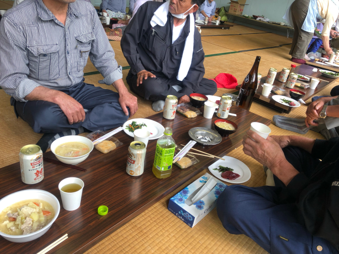 コイの放流と白峰生産組合さんの総会_d0182179_11281300.jpg