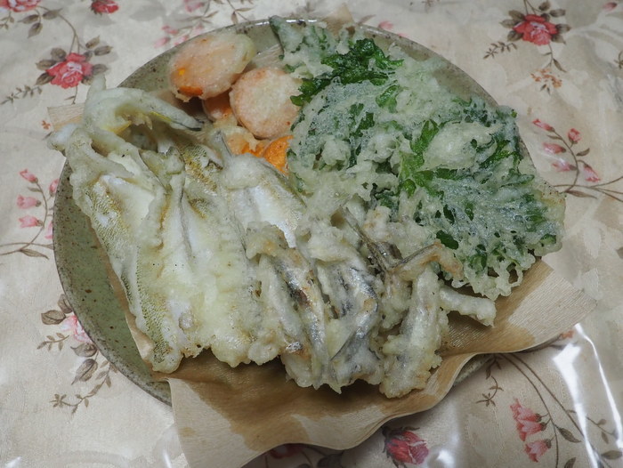 夫の釣果とその後(お刺身と天ぷら)_c0116915_23124488.jpg