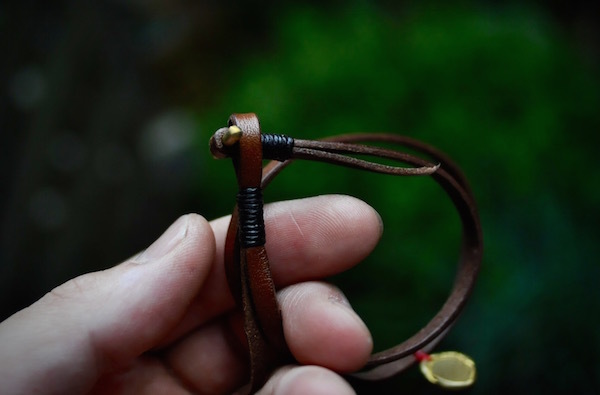 initial drop leather bangle_b0172633_20351913.jpg