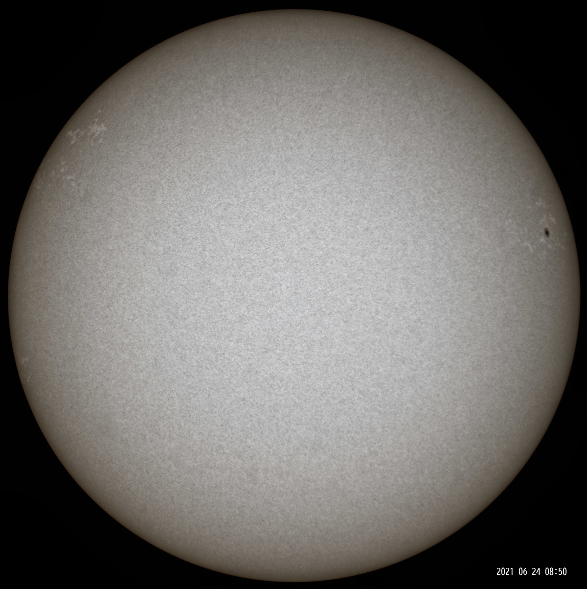6月24日の太陽_e0174091_15293694.jpg